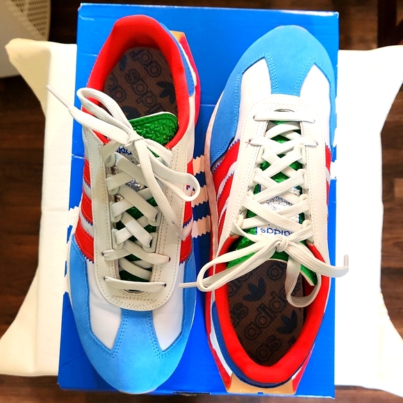 Unisex Adidas Retropy sneakers - Picture 4 of 5